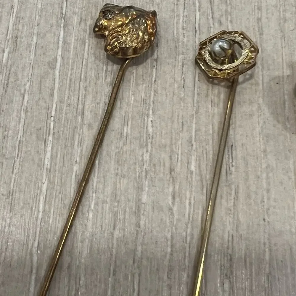Vintage hat pin set